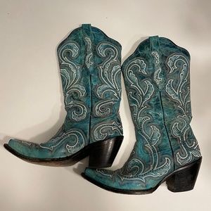 Corral cowgirl cowboy boots women’s turquoise, studs, size 7.5 , style#  G1249